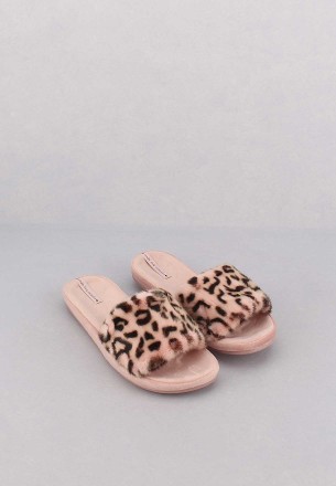 Crof Women's Plush Slippers Light Pink