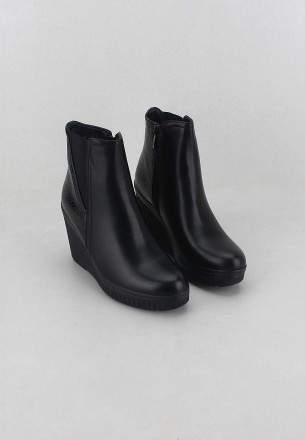 Lararossi Women Boots Black