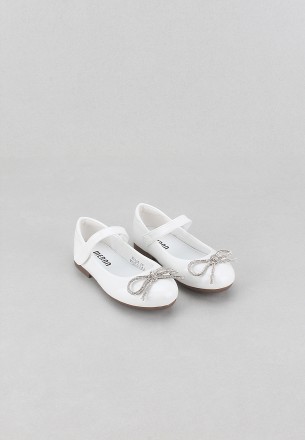 Meran Girls Flat Shoes White