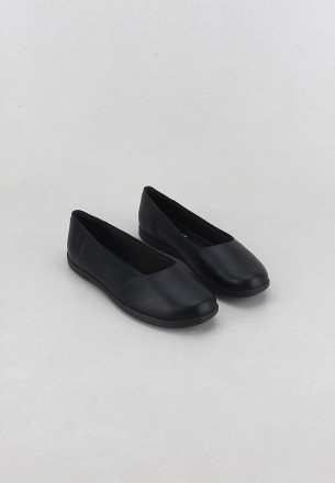 حذاء بيكاديللي نسائي سهل الارتداء باللون أسود