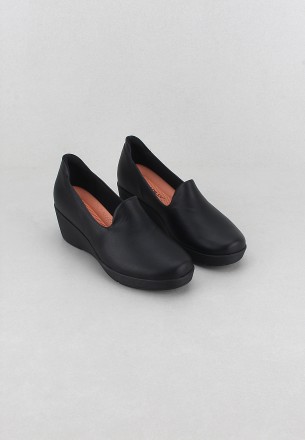 حذاء بيكاديللي للنساء أسود