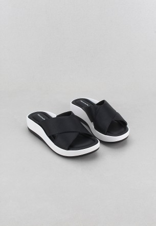 Piccadilly Women Slippers Black White
