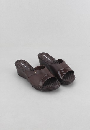 Piccadilly Women Slippers Coffee