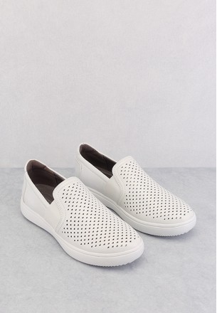 حذاء روكبورت فلات نسائي أبيض