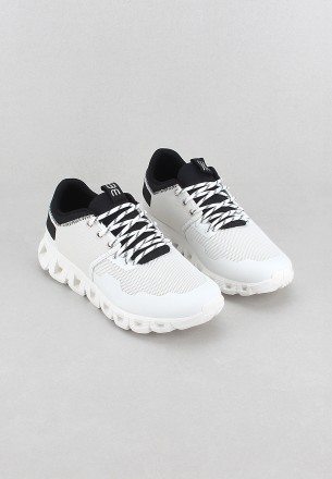 Walkmat Men Casual Shoes Black White